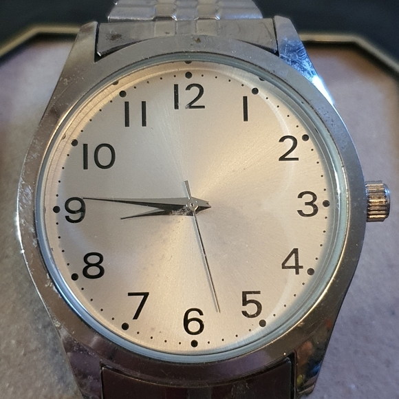 2 for $20😃MDOGE024 Silver Stainless Steel Men's Watch - Picture 1 of 3